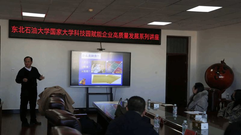 汇算清缴的收费标准通常由以下几个部分构成：